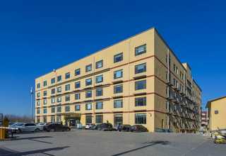 山东瓦楞盒扣底机供应